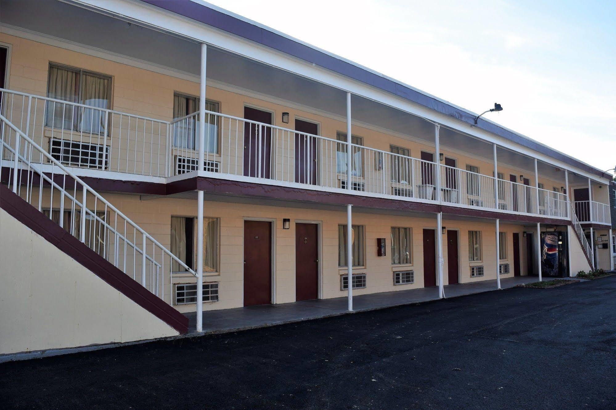 Fort Eustis Inn Newport News Exteriör bild